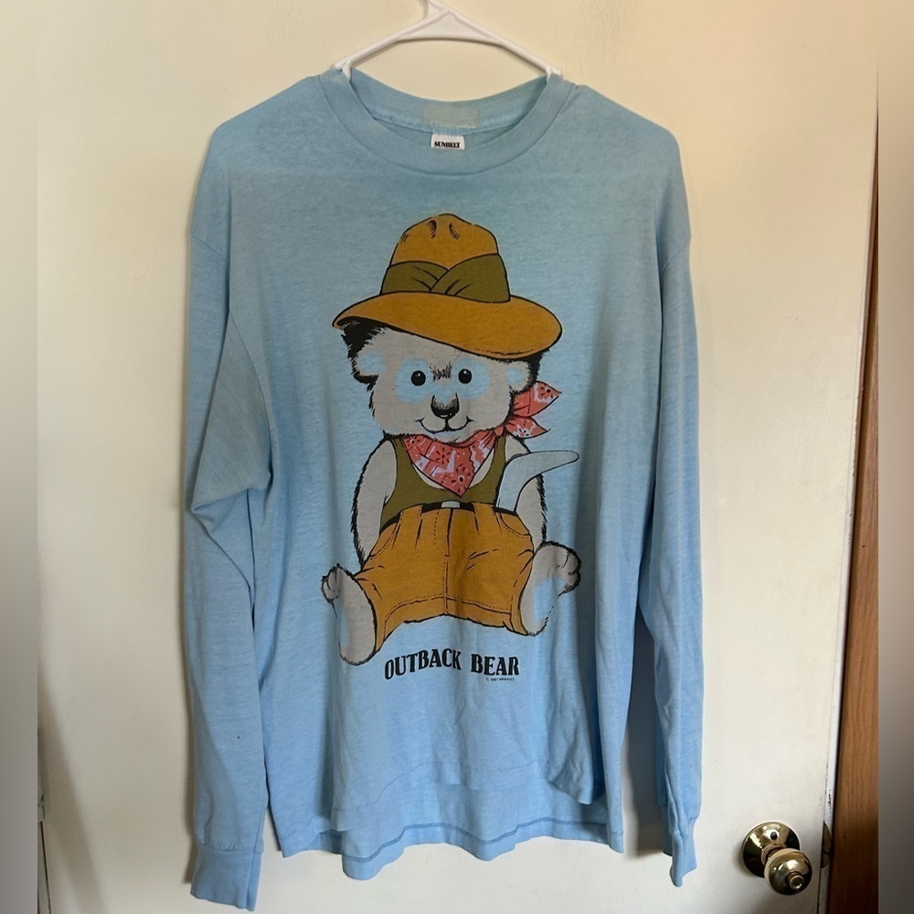 Vintage long sleeve 1987 graphic shirt outback bear airwaves xl